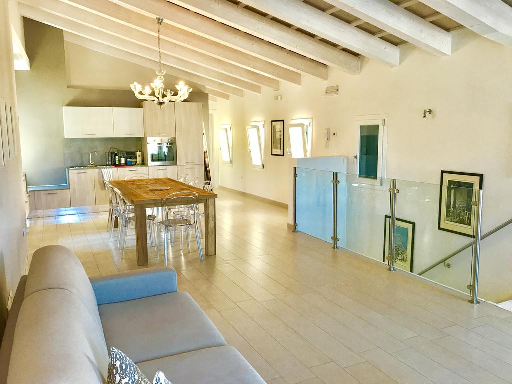 Casa Dexterhouse Vista Laguna كيودجا المظهر الخارجي الصورة